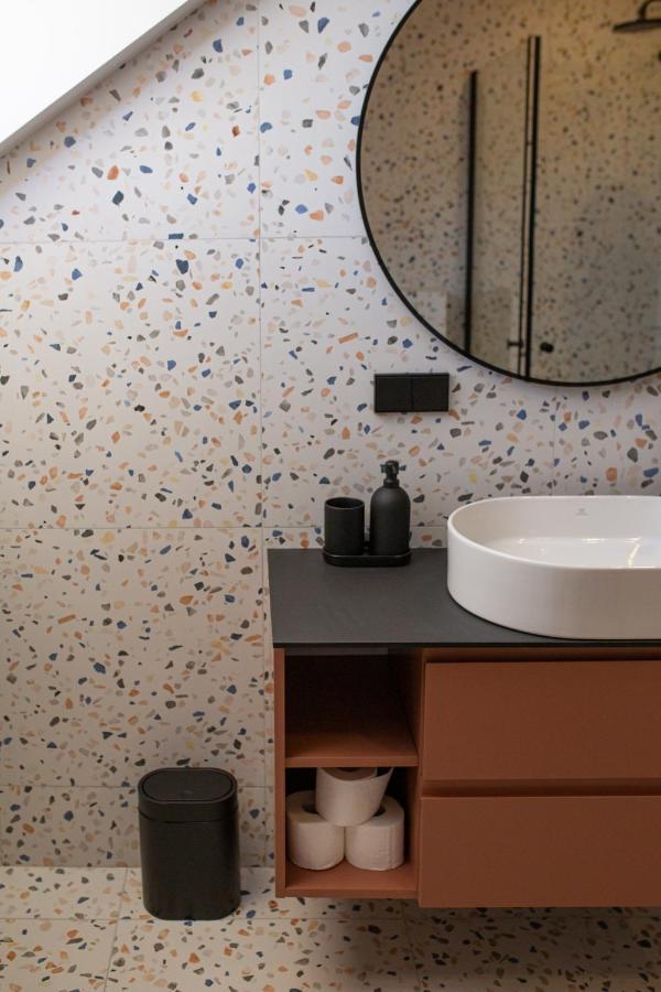 M8 Stylish One-Bedroom Apartment Kaunas Buitenkant foto